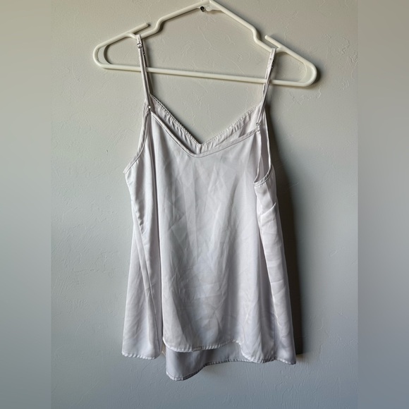 Elegant White Camisole - Picture 3 of 3